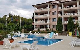 Byala Palace Apartments
